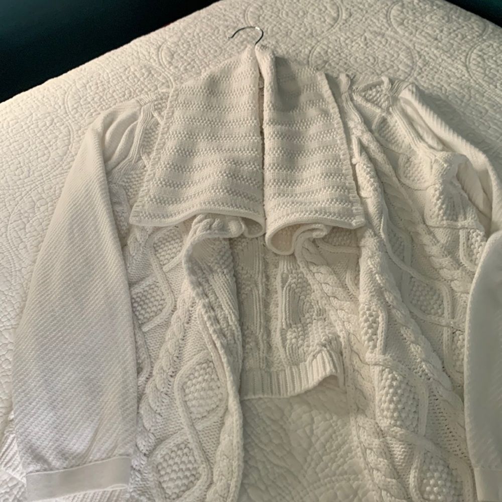 Cabi White Cardigan M